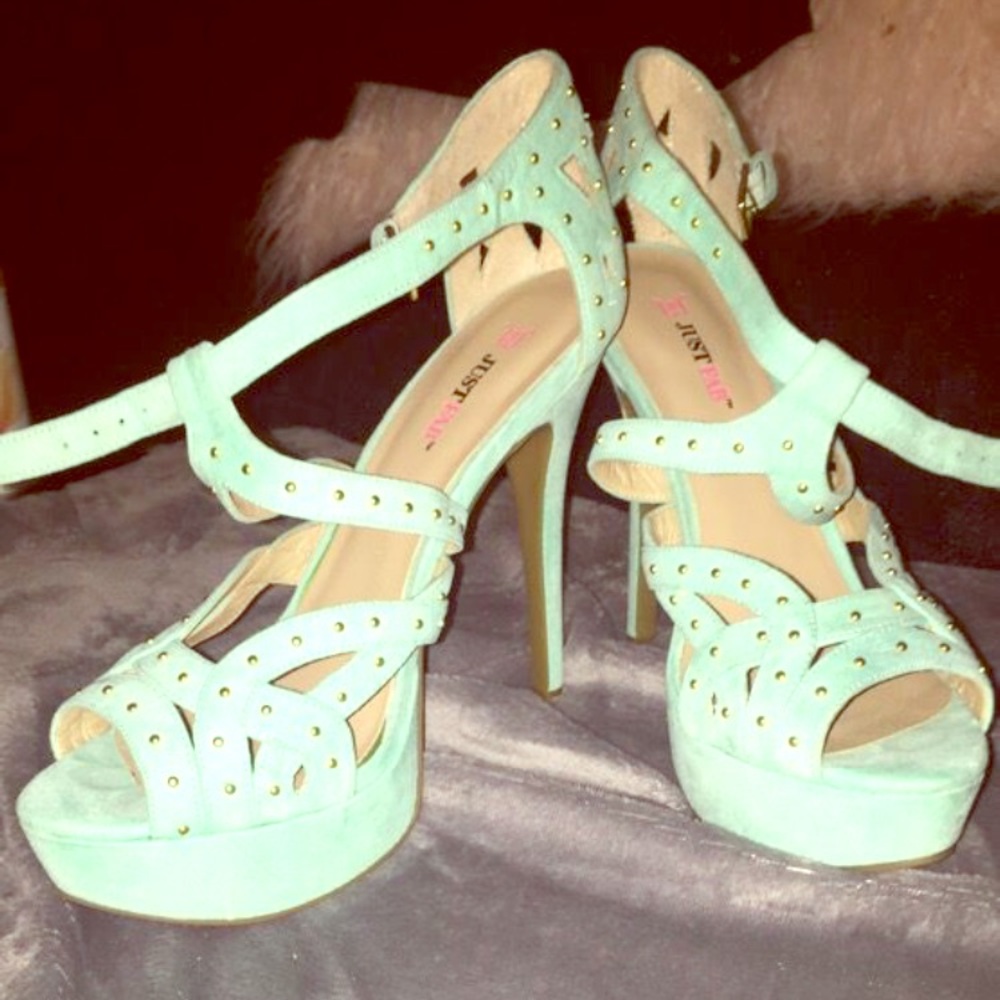 Suede Teal High Heels with Gold Decor 💛💙